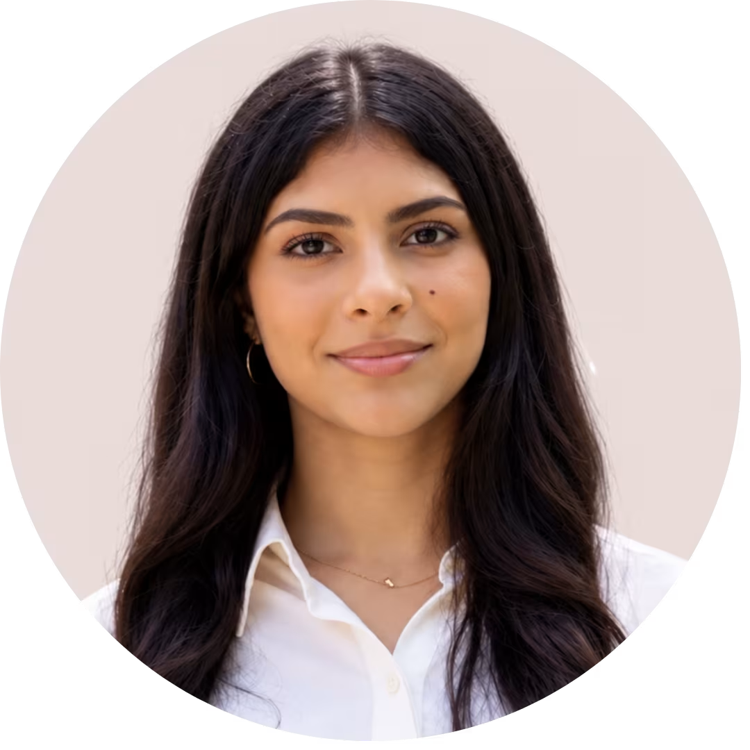 NL English Academy Tutor Menaal Hassan