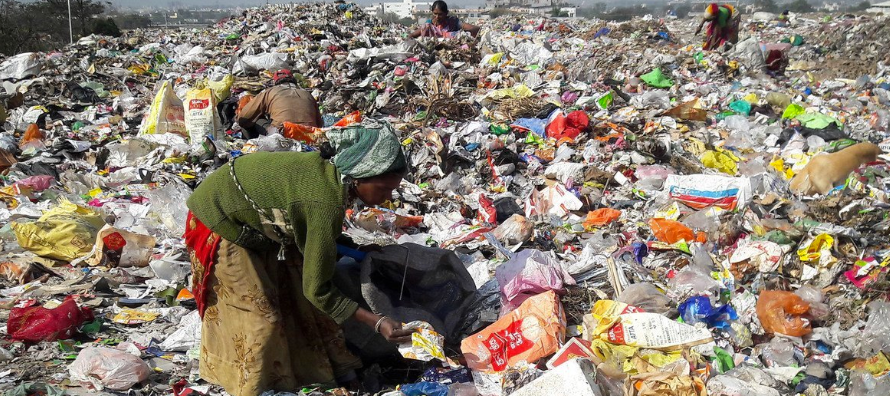 China tackling plastic pollution